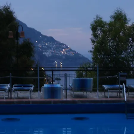 Hotel D. Royal
