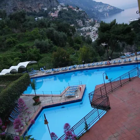 Hotel D. Royal 4*