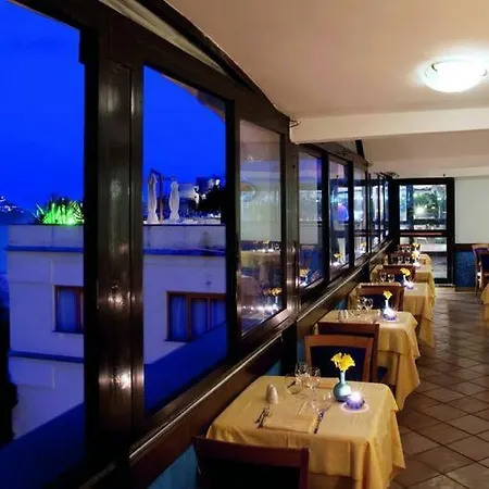 D. Royal Hotel 4*